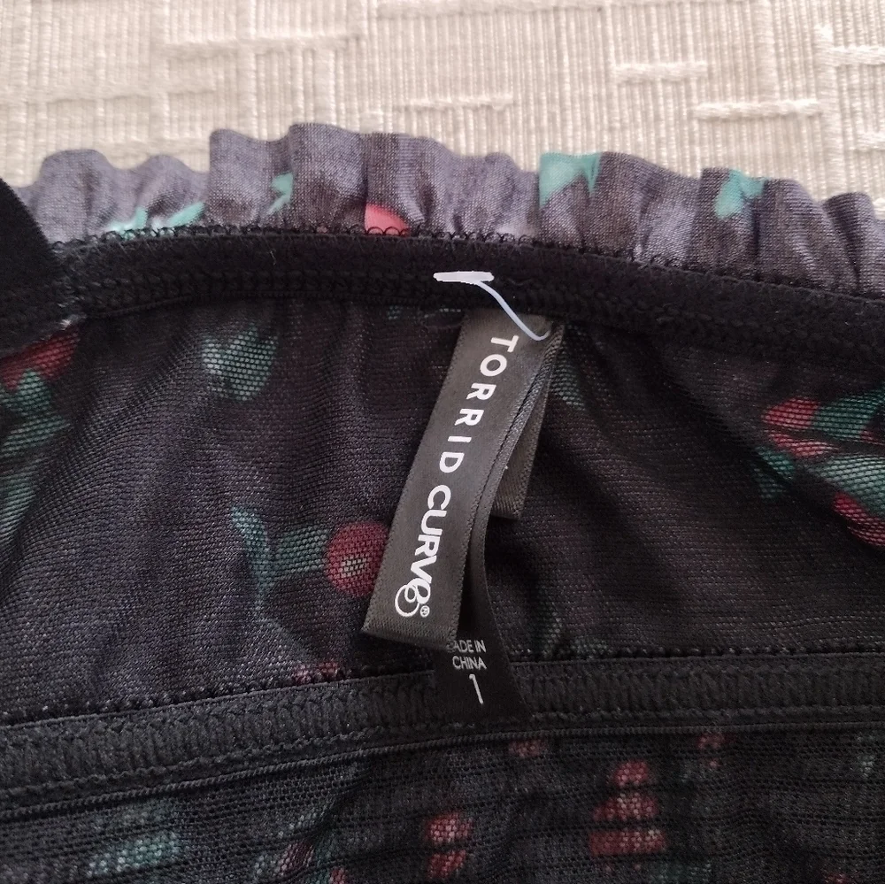 Torrid Plus Size 1 SMOCKED KEYHOLE BRALETTE MICROFIBER CHERRIES BLACK 1X NWOT